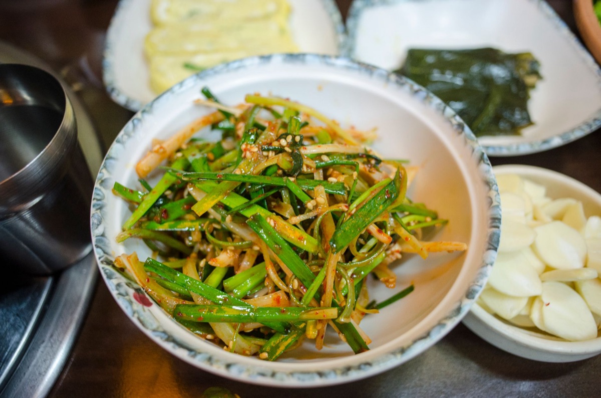 Varietà di contorni tradizionali coreani (banchan)