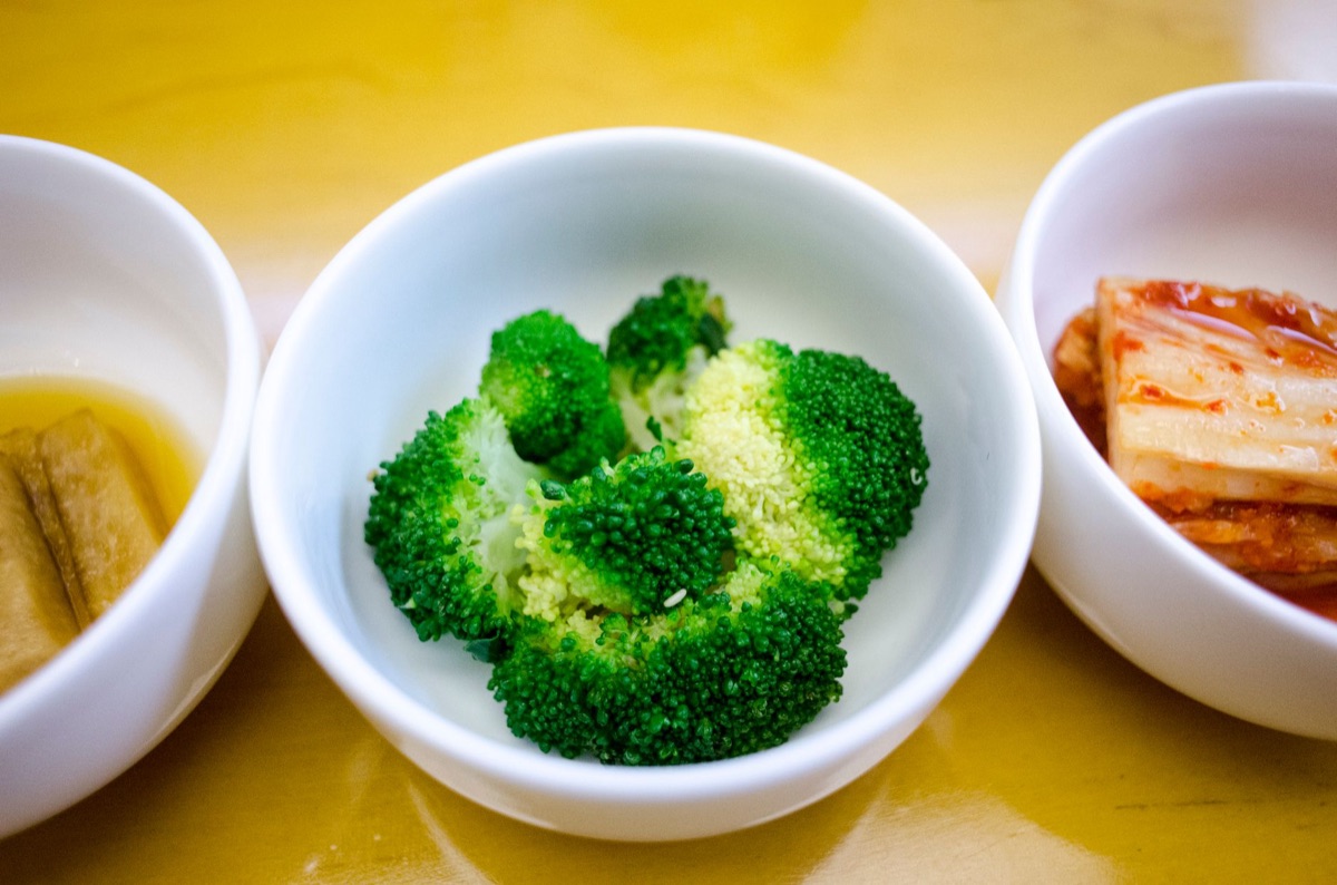食卓を彩る小鉢料理